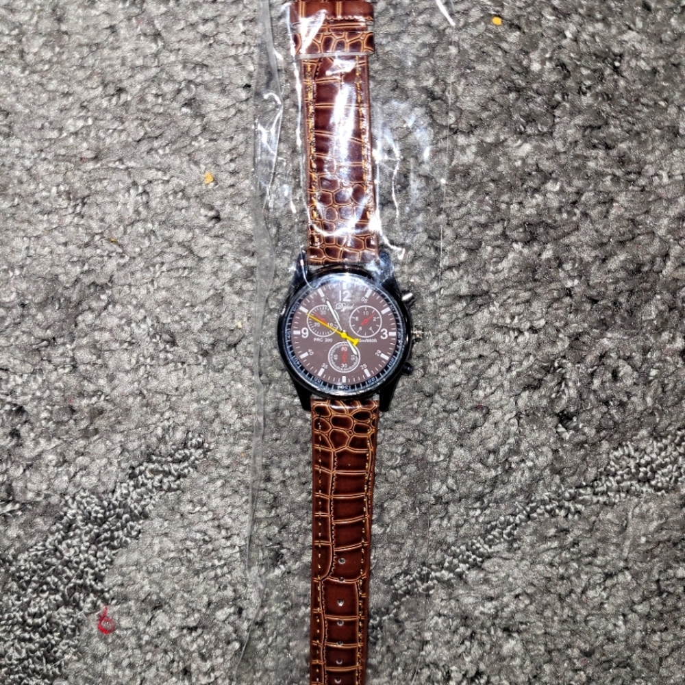 Classic style Men's Brown Dress watch
